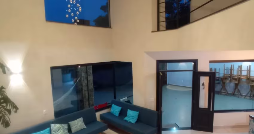 Maravilhosa Chácara com fino acabamento excelente localização