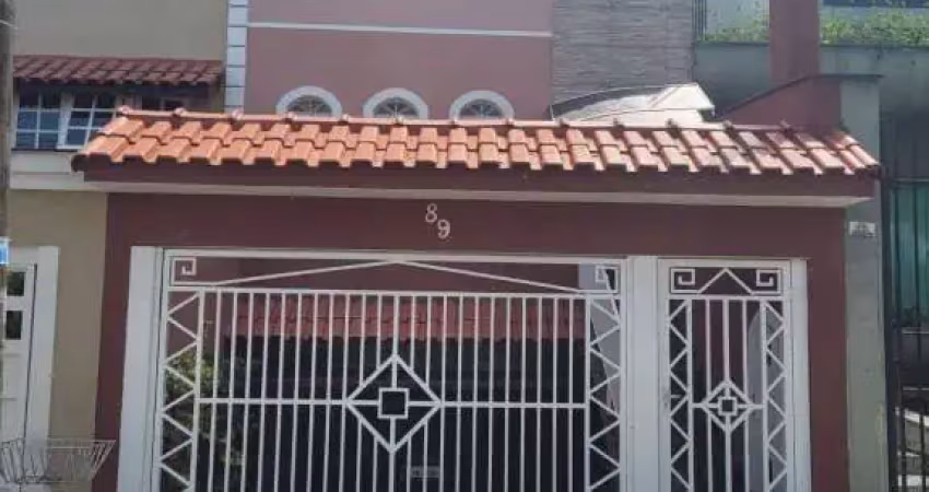 Sobrado no Bairro Nova Petrópolis.