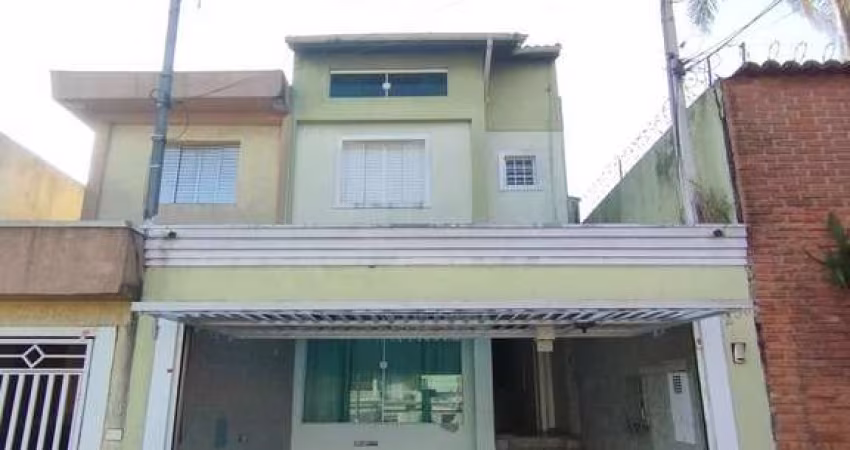 Sobrado no Bairro Jordanópolis.