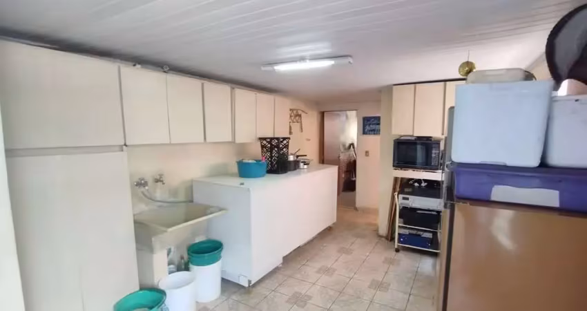 Sobrado no Jardim Las Palmas.