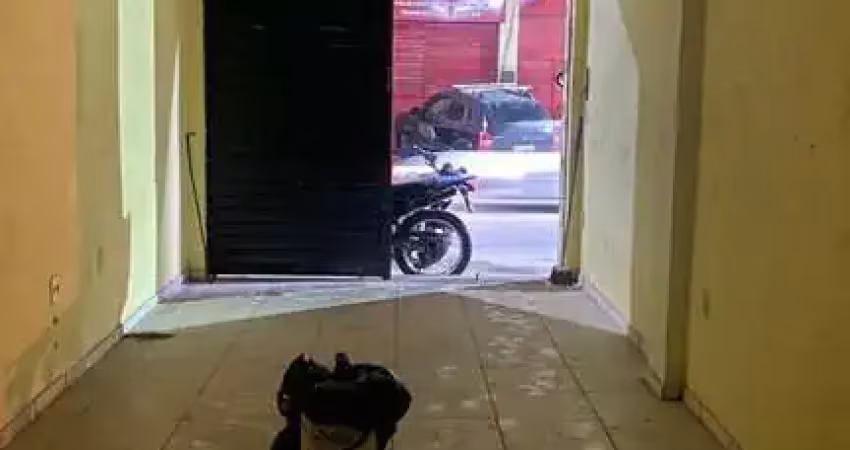 Ponto comercial para alugar na Avenida Presidente Roosevelt, 24, Saracuruna, Duque de Caxias