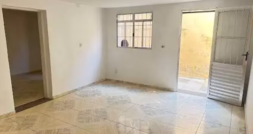 Casa com 1 dormitório para alugar, 40 m² - Vila Progresso - Sorocaba/SP