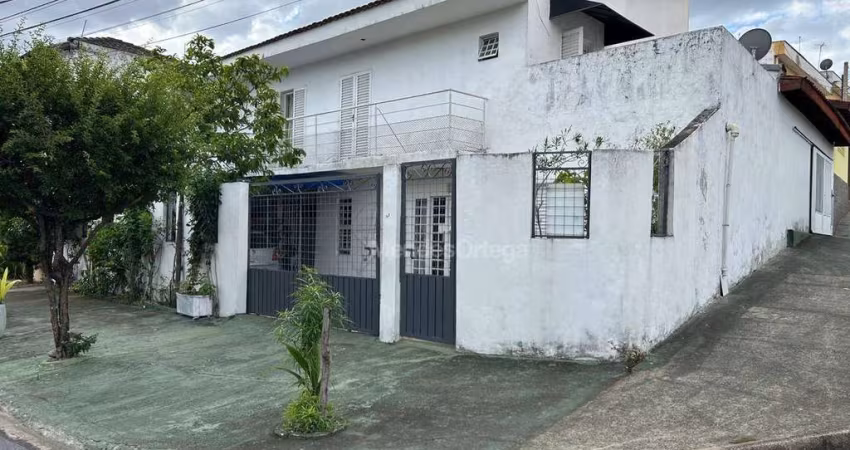 Casa com 3 dormitórios à venda, 234 m² por R$ 900.000,00 - Jardim Prestes de Barros - Sorocaba/SP