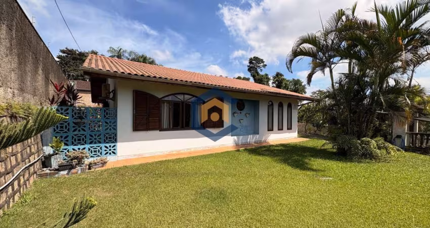 Casa plana averbada a venda no bairro Petrópolis em Joinville/SC