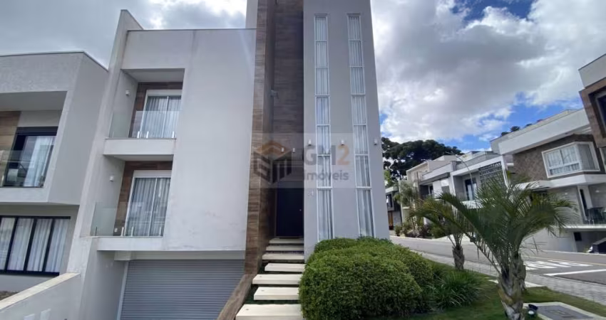 Casa sobrado à venda no bairro Uberaba - Curitiba/PR