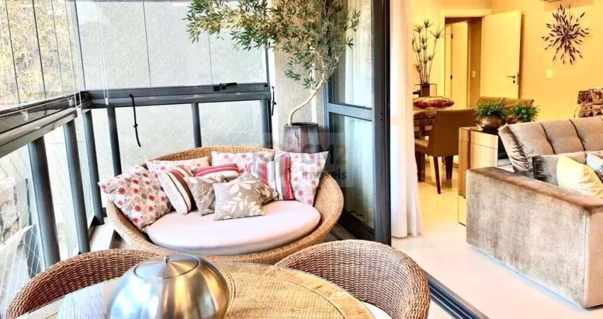 Apartamento Alto Padrão em Hugo Lange, Curitiba/PR