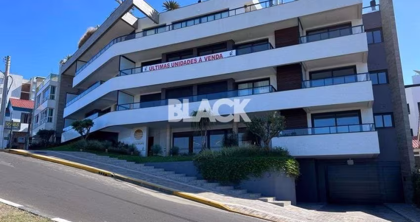 EXCLUSIVE - Apartamento de 03 dormitórios de frente para o Mar