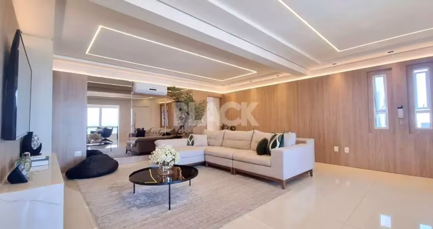 Apartamento com 4 suítes porteira fechada na Praia Grande em Torres RS