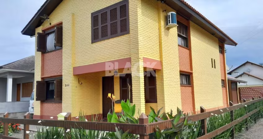 Casa 3 dormitórios à venda Praia Paraíso Torres/RS