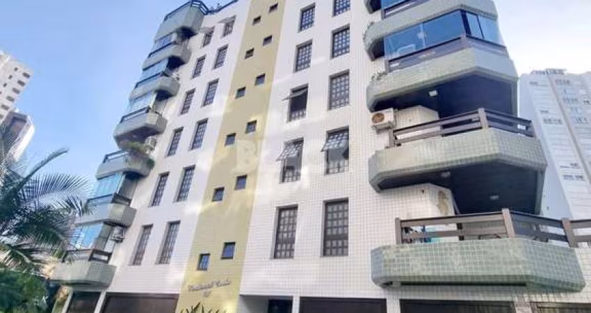 Apartamento com sacada aberta na Praia Grande em Torres RS