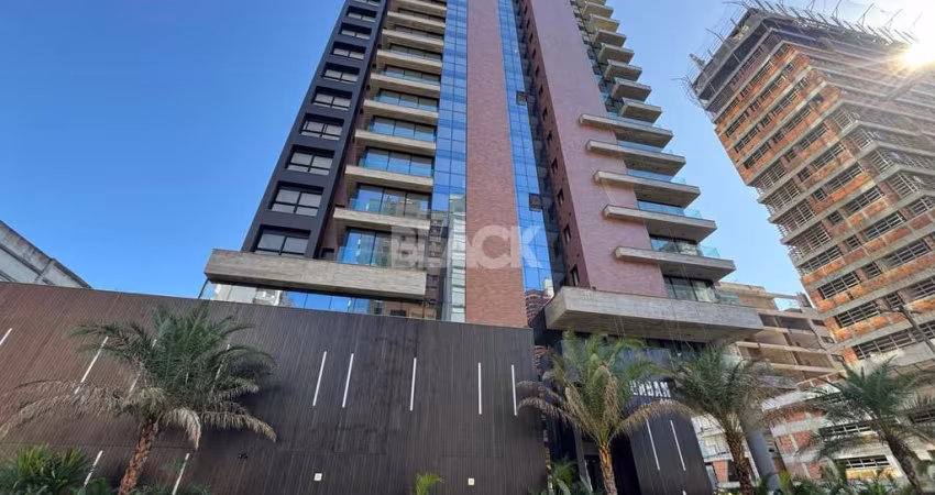 Apartamento andar alto com 3 suítes no Urban em Torres RS
