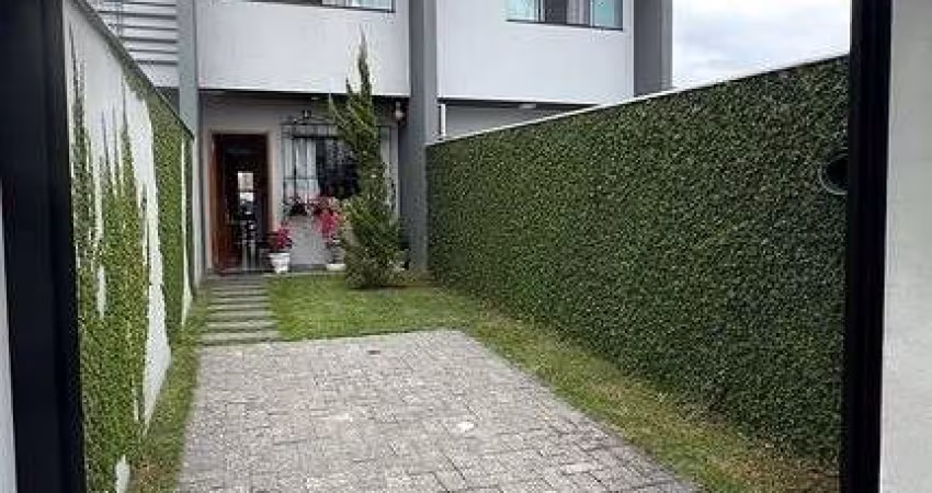 Geminado com 2 dormitórios no Bairro Vila Nova