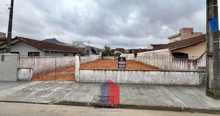 Terreno à venda na Rua Lapa, 65, Boa Vista, Joinville