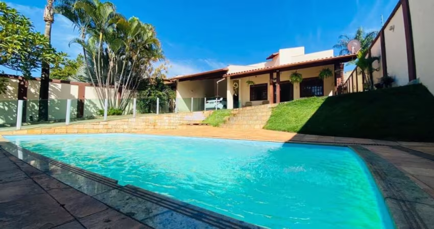 Casa com 3 quartos à venda no Trevo, Belo Horizonte 