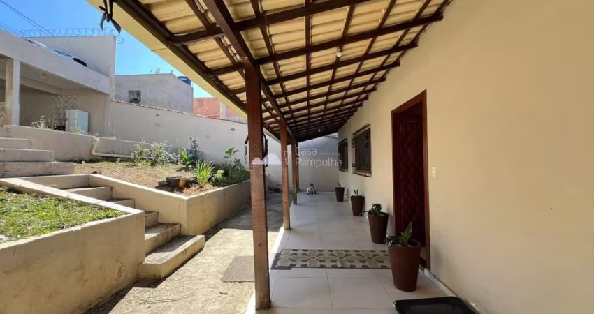 Casa com 3 quartos à venda na Santa Mônica, Belo Horizonte 
