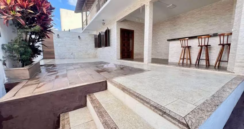Casa com 3 quartos à venda na Santa Amélia, Belo Horizonte 