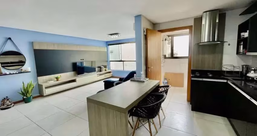Apartamento de 02 dormitórios amplos, sendo uma suíte!