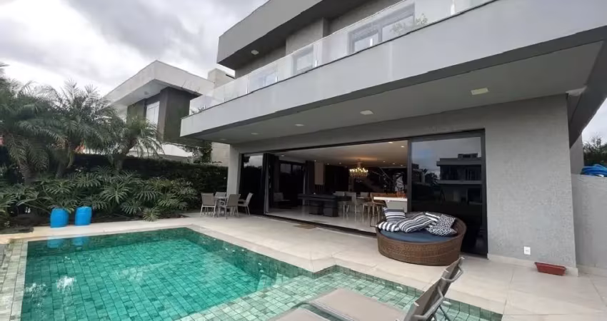 Casa em condomínio fechado com 5 quartos à venda no Centro, Xangri-Lá 