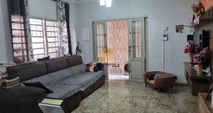 Sobrado na Vila Flórida  com 294 m² por R$ 670 mil