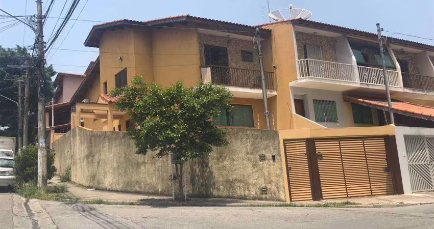 Sobrado com 3 dormitórios à venda, 163 m² por R$ 840.000,00 - Conjunto Residencial Vista Verde - São Paulo/SP