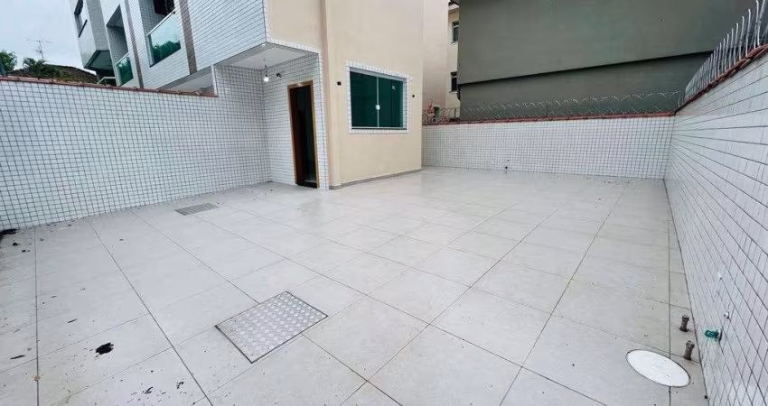 Imperdível oportunidade: Casa à venda em Santos-SP, Campo Grande, 3 quartos, 3 suítes, 2 salas, 4 banheiros, 4 vagas, 95m².