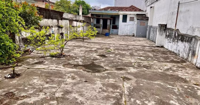 Terreno comercial à venda em Santos-SP, bairro Aparecida com 369m² de área. Venha conferir!