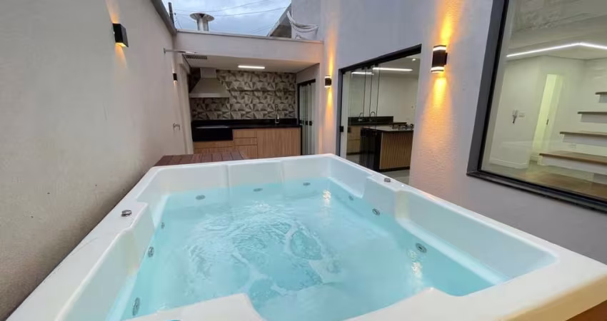 Casa com 3 quartos, Ponta da Praia, Santos - R$ 1.85 mi, Cod: 1835