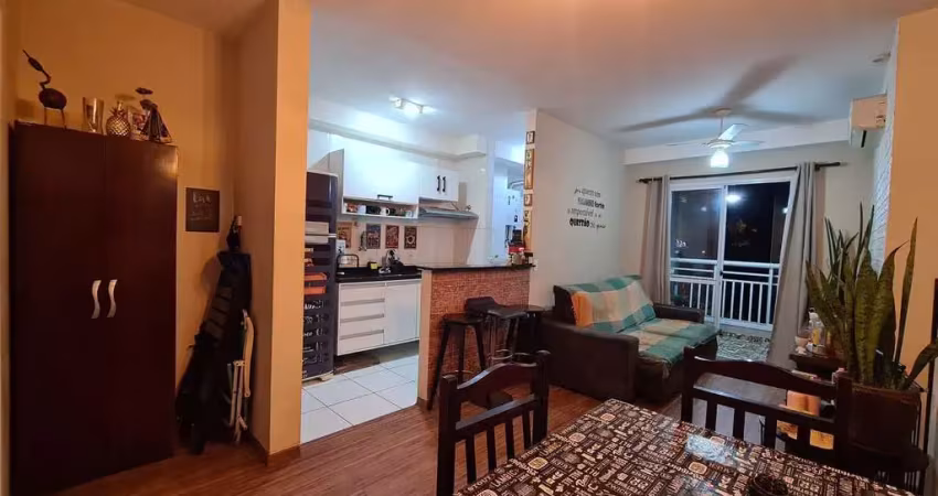 Apartamento à venda em Santos-SP, Marapé: 2 quartos, 1 suíte, 1 sala, 2 banheiros, 1 vaga