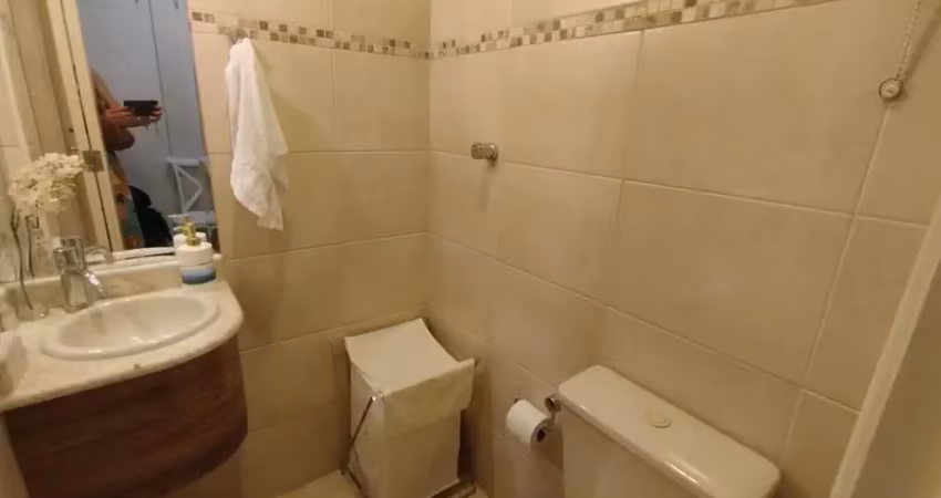 Casa com 3 quartos, Vila Mathias, Santos - R$ 1.06 mi, Cod: 2404
