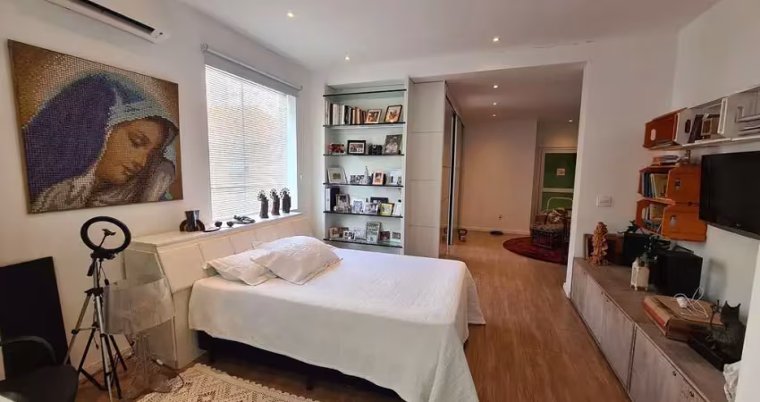 Casa com 3 quartos, Pompéia, Santos - R$ 3.78 mi, Cod: 2611