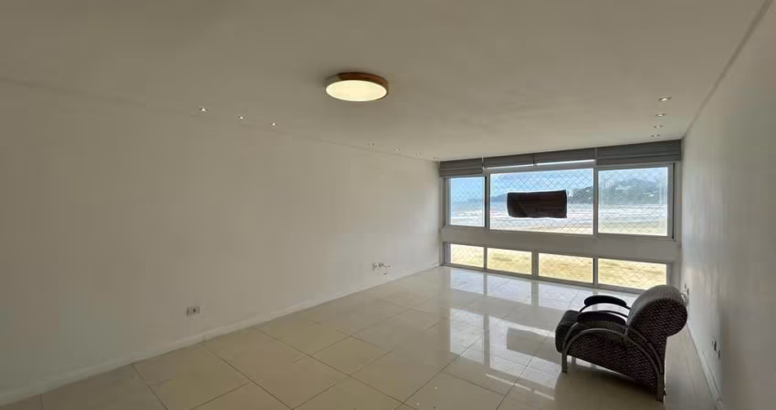 Apartamento de luxo à venda em Santos-SP: 3 quartos, 2 suítes, 1 sala, 1 banheiro, 2 vagas de garagem, 140,00 m² no José Menino.