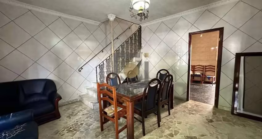 Casa de 3 dormitórios na Ponta da Praia