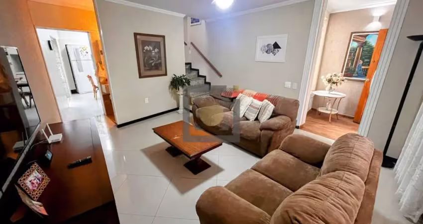 Casa isolada a venda na aparecida com 156m² úteis, 3 quartos sendo 2 suítes, quintal, 3 vagas de garagem