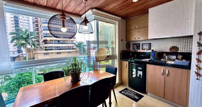 Apartamento de Luxo no Embaré: 3 Suítes, 2 Salas, 5 Banheiros e 3 Vagas de Garagem - Santos/SP