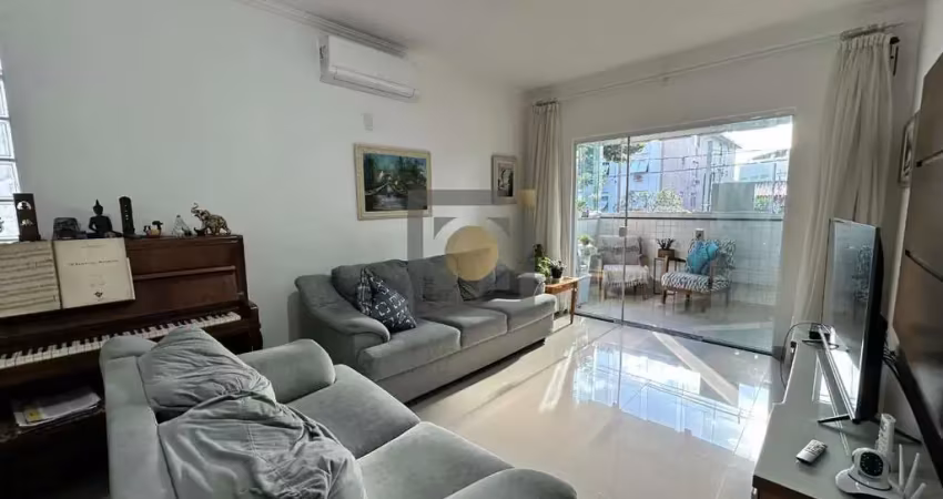 Imperdível! casa à venda em santos-sp, na ponta da praia, com 3 quartos, 1 suíte, 1 sala, 2 banheiros e 2 vagas de garagem