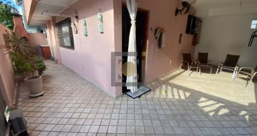 Casa à venda em santos-sp, no estuário, 3 quartos, 3 suítes, 1 sala, 3 banheiros, 2 vagas de garagem, 134,00m². confira!