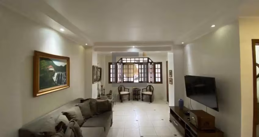 Imóvel à venda em santos-sp: casa no gonzaga com 3 quartos, 1 suíte e 145m² de área