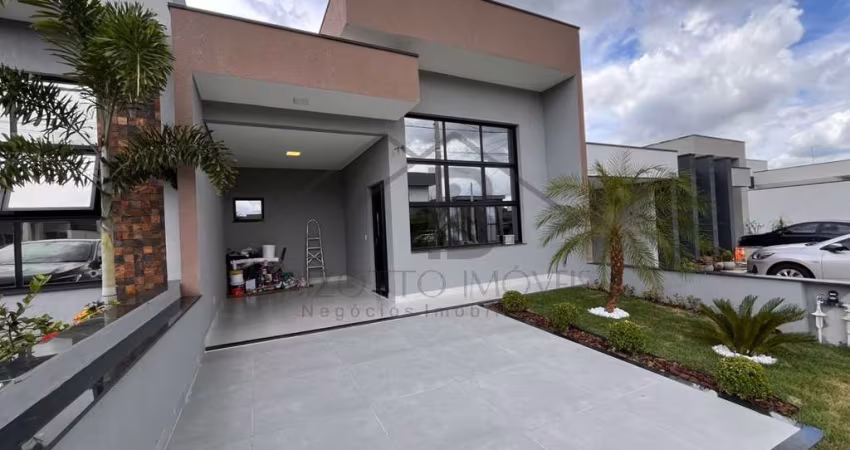 Casa de alto padrão em condomínio Jardim Toscana, Indaiatuba-SP: 3 quartos, 3 suítes, 2 salas, 4 banheiros, 2 vagas, 112m². Venha conferir!