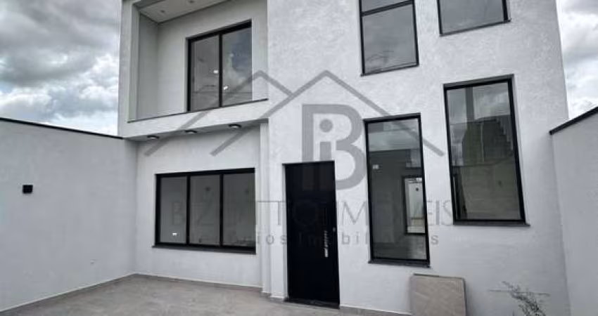 Belíssima casa Smart city, Indaiatuba SP - Sobrado com 3 dormitórios sendo 2 suítes, acabamento de alto padrão, com piscina privativa e area gourmet.