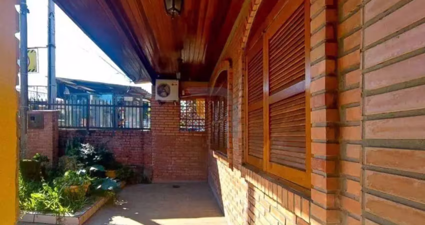 Casa à venda na Rua Benjamin Constant, Passo das Pedras, Gravataí