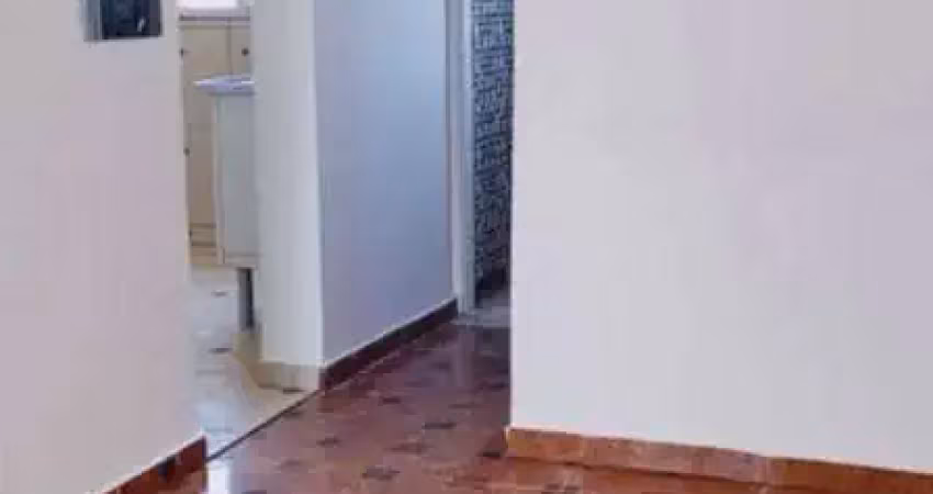 Apartamento no Conjunto Habitacional - Cohab II