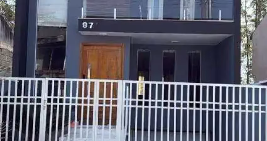 Casa com 3 quartos à venda na Rua Andiroba, 872, Água Espraiada (Caucaia do Alto), Cotia