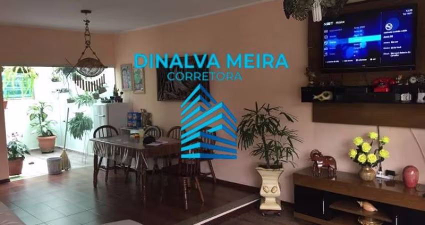 Casa com 4 quartos à venda na Rua Cecília Calovini, 212, Vila Zat, São Paulo