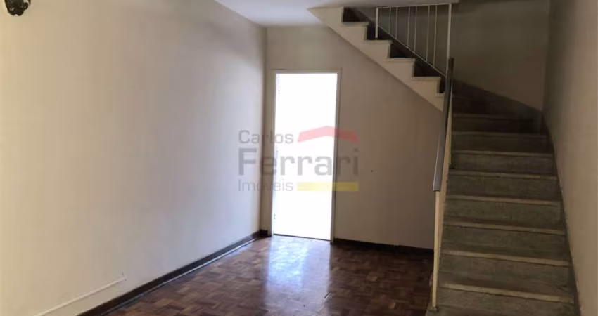Sobrado em Santa Teresinha, 2 dormitórios, 2 vagas, 128 metros de área construída