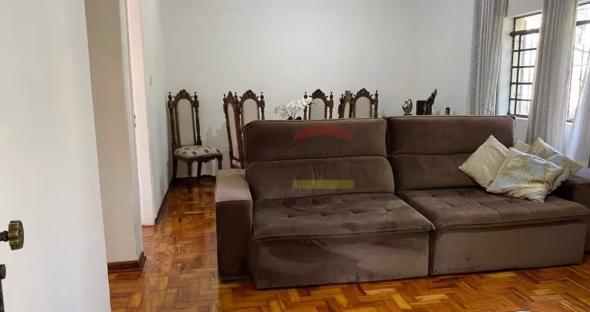 Casa Térrea no Jardim França - 03 dormitórios e 05 vagas