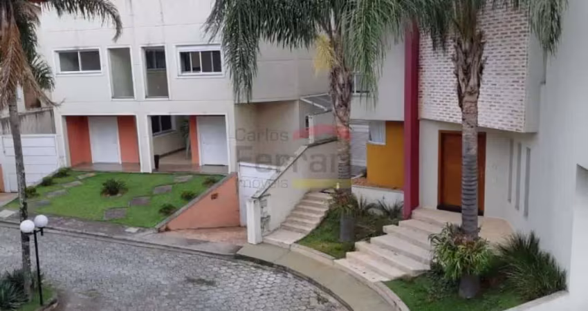 Venda de Sobrado   em Condomínio - Pé da Serra da Cantareira - 4 suítes e 5 vagas