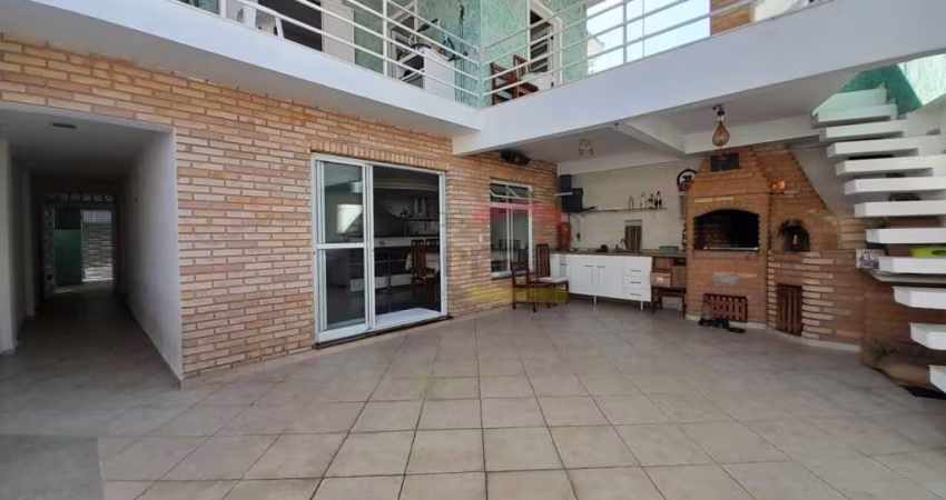 SOBRADO AMPLO NO TREMEMBÉ 4 DORMITÓRIOS, 2 SUÍTES, 3 VAGAS