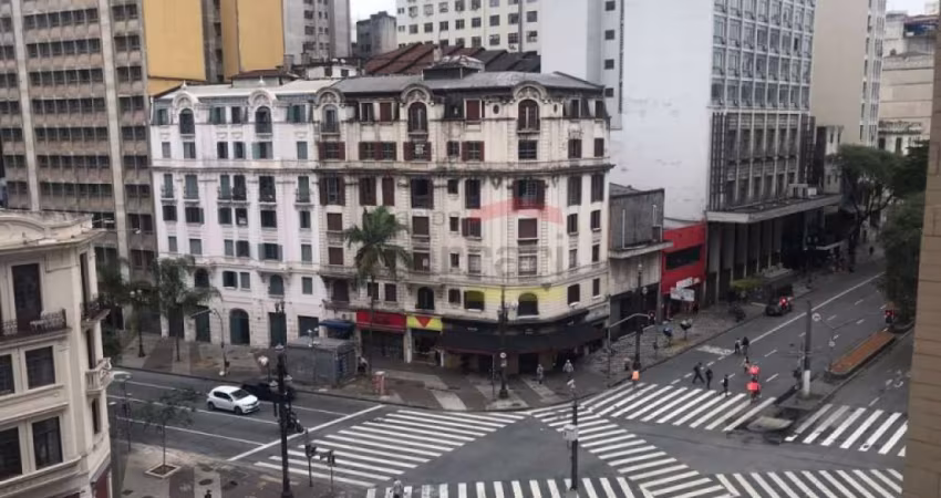 Conjunto comercial Av. Ipiranga  próximo ao metrô Repúlica.