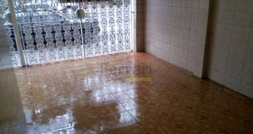CASA BASTANTE ESPAÇOSA COM 04 DORMITÓRIOS