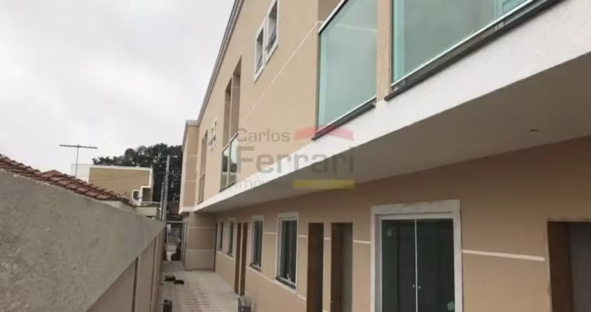 Sobrado em condomínio fechado, próximo ao metrô tucuruví, 2 suítes, 2 vagas